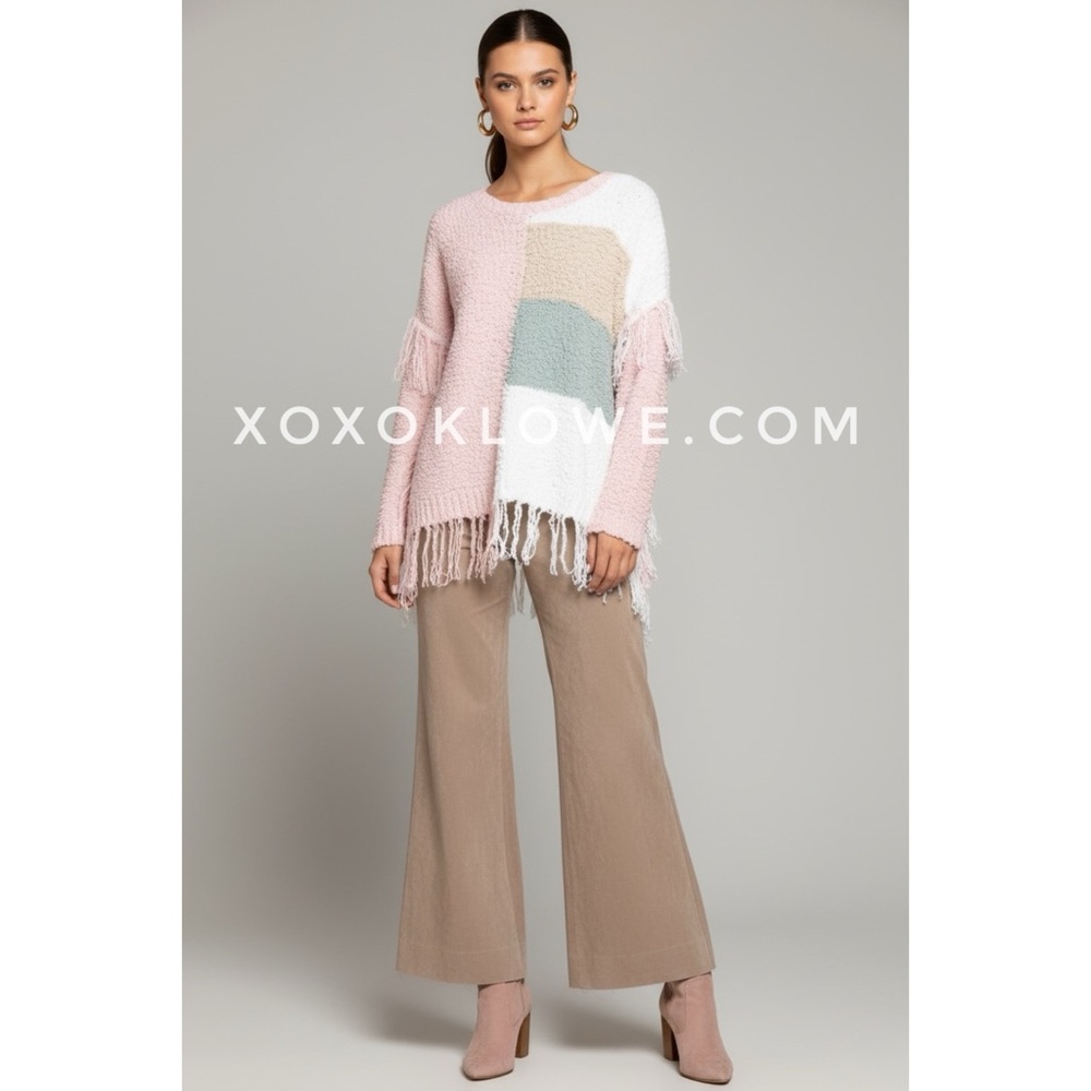 POL Off White Colorblock Fringe Sweater | Relaxed Fit Knit Tunic